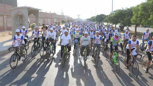 ماراثون دراجات في مدينه السادات احتفالا بـ44 عاما على انشائها