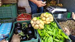 انخفاض سعر الخضراوات في اسواق الجمله باكثر من 30 الطماطم بـ3 جنيهات