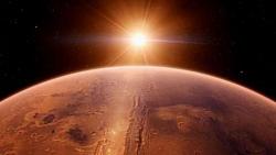 ناسا تكتشف نهرا على المريخ وفاروق الباز يوضح حقيقه وجود حياه علىه