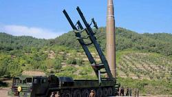 كوريا الشماليه تجري بنجاح اطلاق نوع جديد من صواريخ كروز بعيده المدى