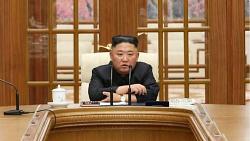 ظهور زعيم كوريا الشماليه نحيف صغير على الكرسي مرض ام رجيم؟