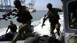 اصابه 3 صيادين فلسطينيين برصاص الاحتلال قباله بحر السودانيه 