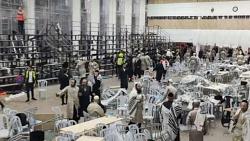 تفاصيل انهيار مدرجات كنيس يهودي في جفعات زئيف قتل اثنين واصابه 167 صور