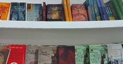 تحب أن ترى الأجانب روايات عربية انجليزية بمعرض القاهرة للكتاب
