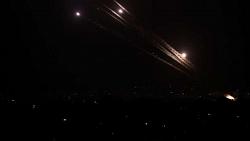 المقاومه تضرب تل ابيب مجددا والقسام اطلقنا 90 صاروخا جنوب اسرائيل