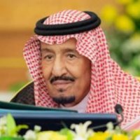 وبحسب خادم الحرمين الشريفين ، فإن الوفد السعودي إلى قمة الجزائر سيرأسه القائم بأعمال وزير الخارجية