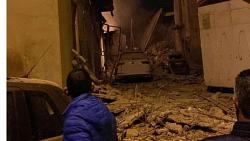 8 مفقودين في انهيار مبنى من 4 طوابق في رافانوسا الايطاليه
