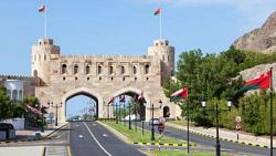 عمان ترفع حظر السفر وتسمح بدخول البلاد اول سبتمبر
