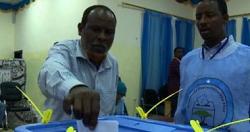 لجنة الانتخابات الفيدرالية الصومالية تنتخب رئيساً ونائباً للرئيس