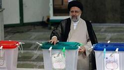 مرشحو الرئاسه الايرانيه يباركون فوز رئيسي في الانتخابات