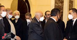 وزير التخطيط والمالية والهجرة يحضر جنازة ياسر رزق