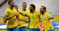 منتخب البرازيل ينسب تيتي النصر القاتل على كولومبيا إلى التغيير