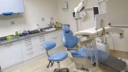 قصة الافراج عن طبيب الاسنان البريء الذي تحرش بالطالبية مخدش