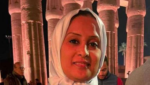 Designed Manal Shawki support the Sisi president not stopped for 80 days