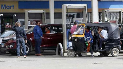 Identify gasoline prices in Egypt within days