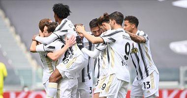 Juventus faces Milan in the Italian league in a fierce conflict to qualify for the Champions League