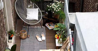Decorative parluct 7 ideas suitable for small balcony area in your home