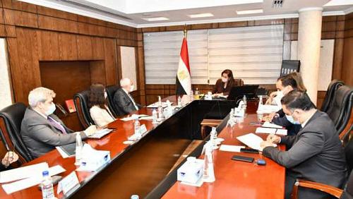 The planning minister is looking for future plans for the Islamic Investment Foundation in Egypt