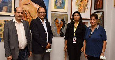 Amateur acts in the exhibition of visions at the Faculty of Fine Arts