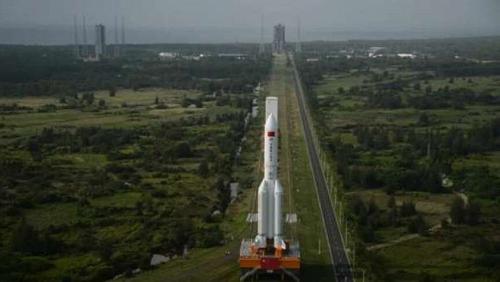Astronomical research Chinese rocket close to the ground and run around every 90 minutes