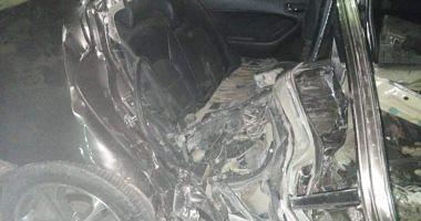 Two children were killed and 21 injured in a car coup on the desert road in Minya
