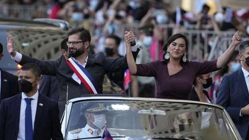 The new younger Chilean President in the world and 75 of his government women