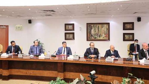Signing an agreement for the construction and leasing of communication towers within Egypt