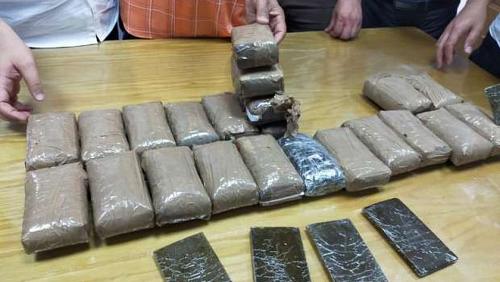He seized 18 kilos of banjo in the possession of two people in Dakahlia who answered automatic and worked as a gang