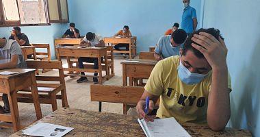 AlAzhar secondary students perform the physics exam for the scientific department