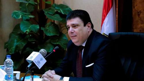 Hussein Zain meets the heads of trade unions in the national media