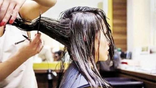 Highlights of hair dyes and damage