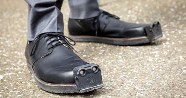 Smart shoes to help the blind overcome the price of $ 3850
