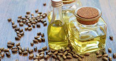 The benefits of castor oil handles hair loss and moisturizes the skin and reduces joint pain