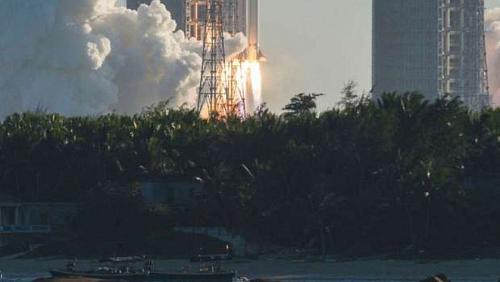 At a rate twice every 3 days how many times the Chinese rocket passed through the sky of Egypt