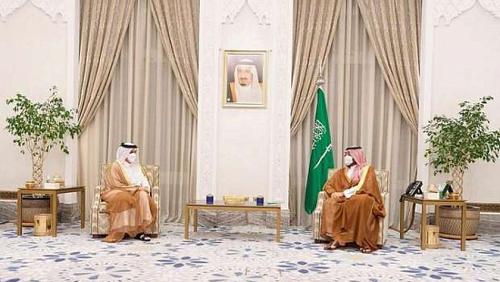 Crown Prince of Saudi Arabia receives Qatars foreign minister at Nayom Palace