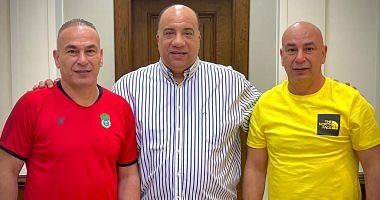 Hossam Hassan agrees to renew his contract with the Alexandria Union officially