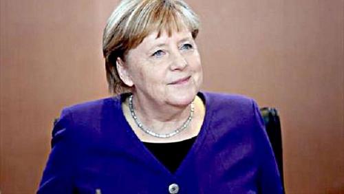 The German government is aware of American spy reports on Angela Merkel