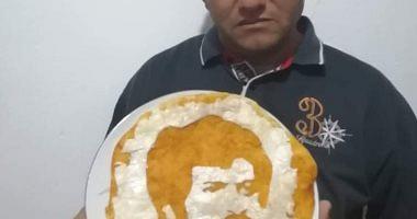 Chef in Hurghada deposits the late artist Samir Ghanem with his face on pizza
