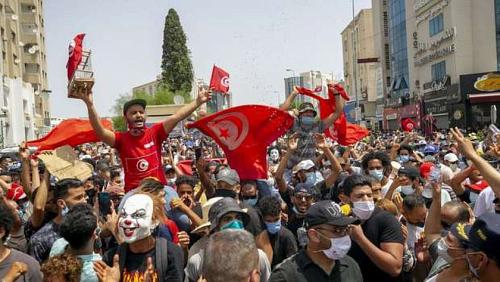 A source of the Tunisian parliament on preventing the entry of Ghannouchi army complained to the Constitution