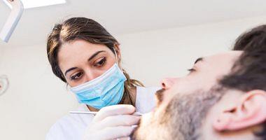 7 basic ways to treat dental pain including clove oil