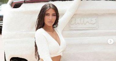 Kim Kardashian covers her car from abroad and inside her furnace