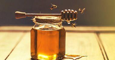 The benefits of honey for a healthy hair prevents hair loss and head