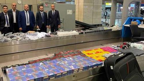 Cairo Airport Customs frustrates the smuggling of 1651 packages of cosmetics