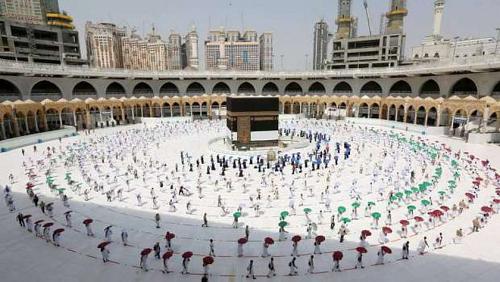 14 Important information about Hajj season this year bracelets smart cards and groups