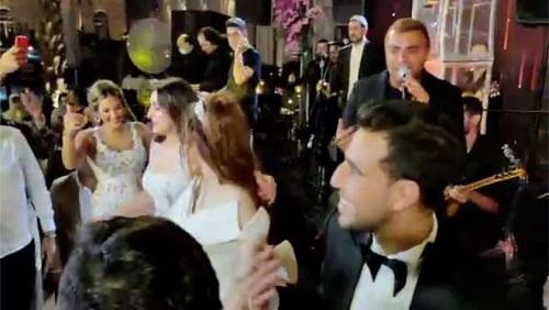 Ahead of his return on three days Rami Sabri sings with Hamdi Fathi wedding