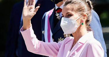 The Queen Letzia is elegant in pink in the last appearance of her look