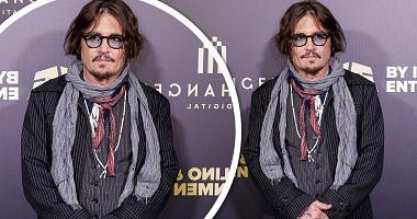 Johnny Deep promotes a new television series Puffins with controversial clothes