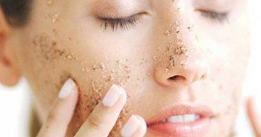 Natural recipes for skin peeling from your coffee kitchen and high almonds