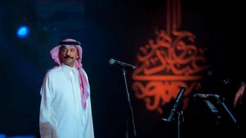 Abadi alJawhar guides a song for Egypt at the opening ceremony at the Arab music festival