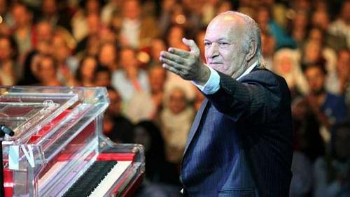 Today Omar Khairat meets his fans again in the opera